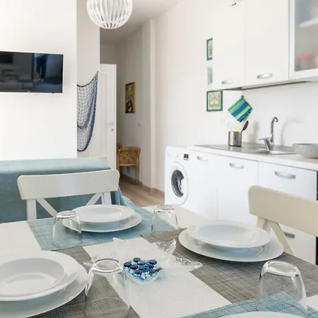Casa Fronte Mare Al Cavalluccio アパート *